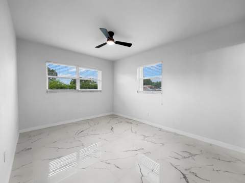 2030 NE 1st Lane, Boynton Beach FL - photo 14 of 27