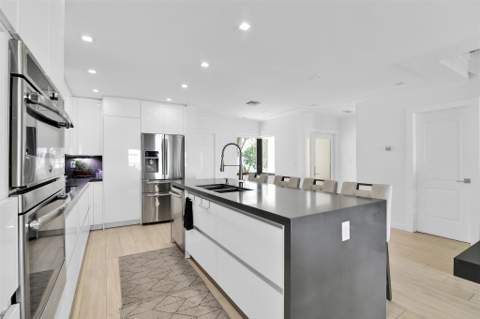 1035 Boca Cove Lane, Highland Beach FL - photo 7 of 57