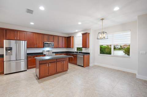 7751 SE Heritage Boulevard, Hobe Sound FL - photo 16 of 53