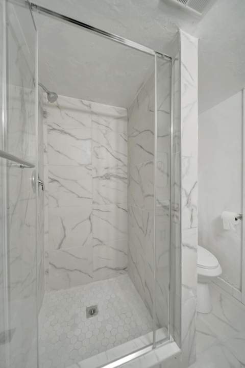 6001 NW 61st Avenue #112, Tamarac FL - photo 9 of 36