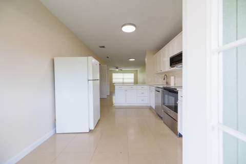 4755 Orleans Court #B, West Palm Beach FL - photo 8 of 23