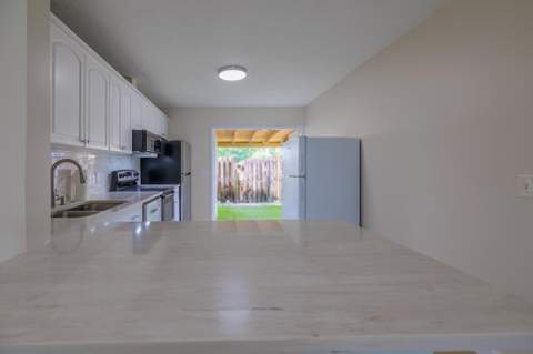 4755 Orleans Court #B, West Palm Beach FL - photo 6 of 23