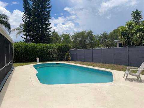 5813 NW 18th Court, Margate FL - photo 12 of 63