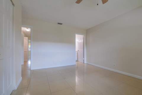 4755 Orleans Court #B, West Palm Beach FL - photo 19 of 23