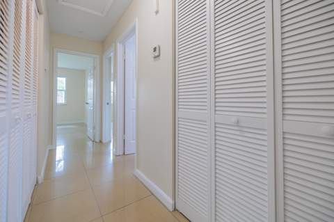 4755 Orleans Court #B, West Palm Beach FL - photo 11 of 23