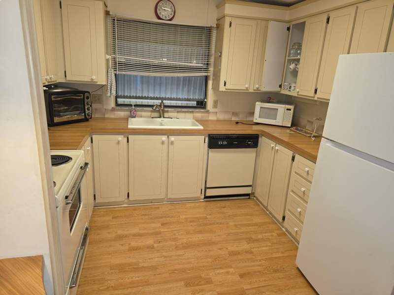2 bedroom Manufactured Home at 2624 Caper Court, Savanna Club Plat I, Port St. Lucie — photo 4