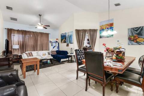 6112 NW Ginger Lane, Port St. Lucie FL - photo 7 of 31