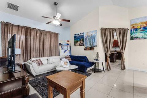 6112 NW Ginger Lane, Port St. Lucie FL - photo 8 of 31