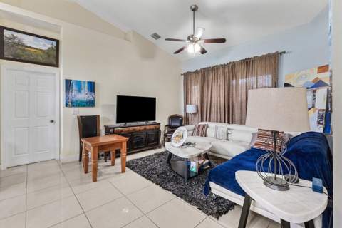 6112 NW Ginger Lane, Port St. Lucie FL - photo 9 of 31