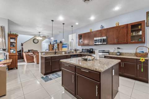 6112 NW Ginger Lane, Port St. Lucie FL - photo 18 of 31