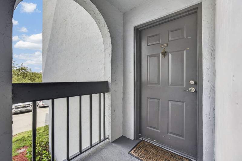 2 bedroom Condominium at 1900 N Congress Avenue #201, Presidential Golfview Condo, West Palm Beach — photo 5