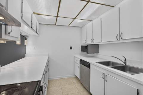 1900 N Congress Avenue #201, West Palm Beach FL - photo 9 of 41