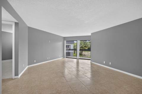 1900 N Congress Avenue #201, West Palm Beach FL - photo 13 of 41