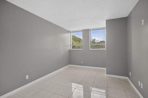 1900 N Congress Avenue #201, West Palm Beach FL - photo 22 of 41