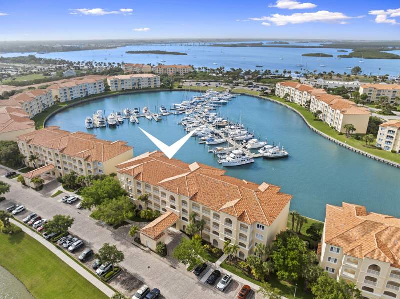 2 bedroom Condominium at 16 Harbour Isle Drive #303, Harbour Isle West, Fort Pierce — photo 3