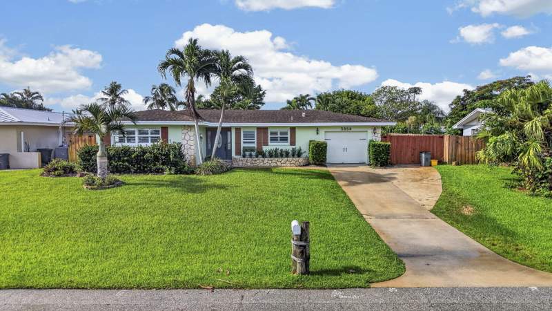 3 bedroom Single Family Residence at 3854 Buttercup Circle, Palm Beach Gardens 3, Palm Beach Gardens — photo 2
