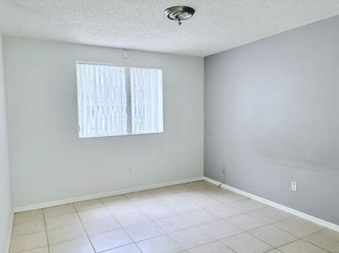 2640 S University Drive #127, Davie FL - photo 9 of 38