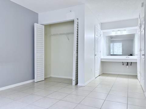2640 S University Drive #127, Davie FL - photo 10 of 38