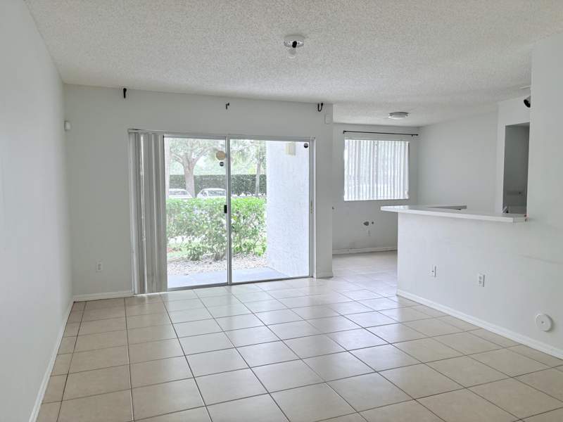 1 bedroom Condominium at 2640 S University Drive #127, Royal Grand Condo, Davie — photo 5
