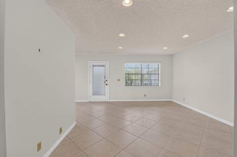 174 Capri D #174, Delray Beach FL - photo 8 of 52