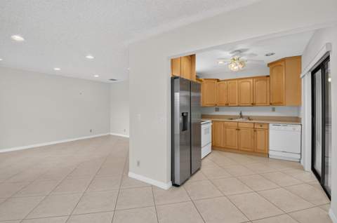 174 Capri D #174, Delray Beach FL - photo 9 of 52