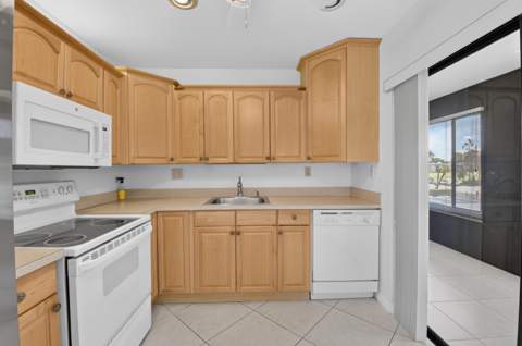 174 Capri D #174, Delray Beach FL - photo 12 of 52