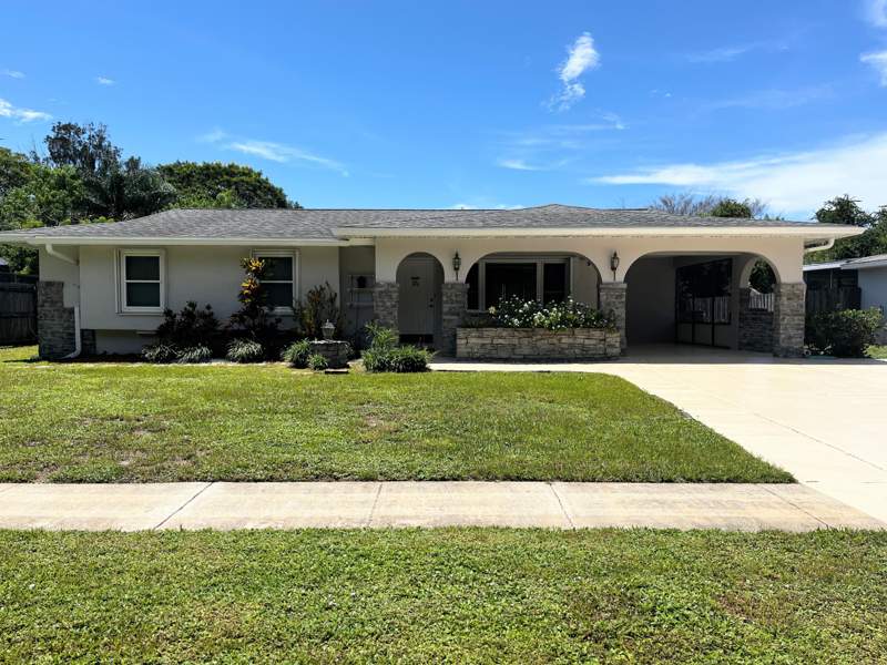 3 bedroom Single Family Residence at 330 NE SOLIDA Drive, RIVER PARK UNIT 9 PART C, Port St. Lucie — photo 1