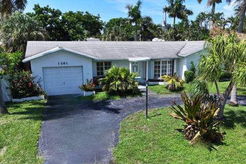 1261 SE 4th Court, Deerfield Beach FL - photo 6 of 28