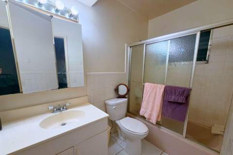 1261 SE 4th Court, Deerfield Beach FL - photo 19 of 28
