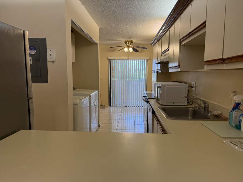 3 bedroom Villa at 12028 Royal Palm Boulevard #3-F, Grenadier Trace I Condo, Coral Springs — photo 5