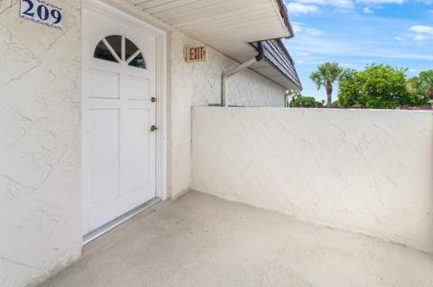 12005 Poinciana Boulevard #209, Royal Palm Beach FL - photo 22 of 37