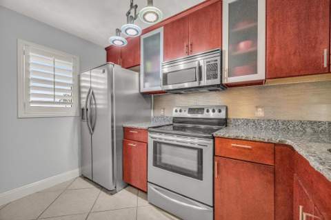9409 S Ocean Drive #31, Jensen Beach FL - photo 9 of 48