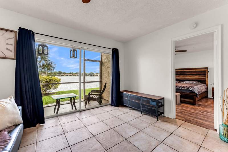 2 bedroom Condominium at 5510 Lakeside Drive #106, Viewpointe Condo, Margate — photo 2