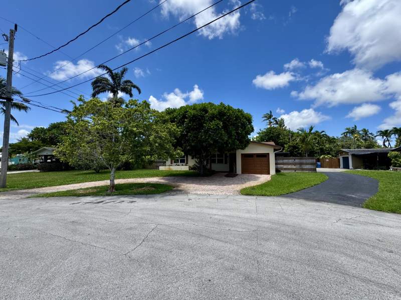 2 bedroom Single Family Residence at 1785 NW 39th Place, Royal Palm Acres 7th Sec, Oakland Park — photo 2