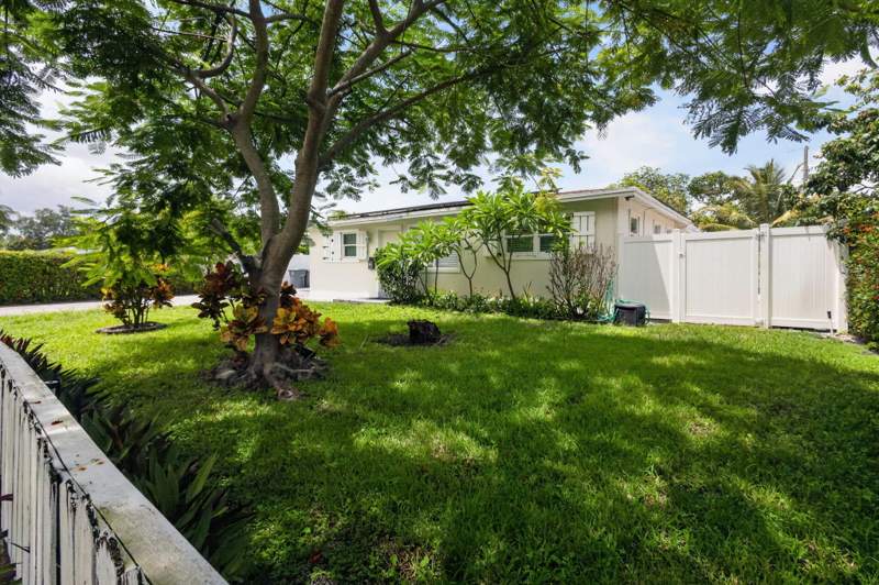 4 bedroom Single Family Residence at 813 Date Palm Drive, Kelsey City, Lake Park — photo 3