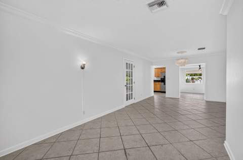 813 Date Palm Drive, Lake Park FL - photo 9 of 56