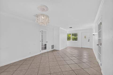 813 Date Palm Drive, Lake Park FL - photo 12 of 56