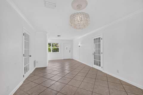 813 Date Palm Drive, Lake Park FL - photo 13 of 56