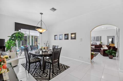 3952 Summer Chase Court, Lake Worth FL - photo 16 of 52