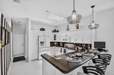 3952 Summer Chase Court, Lake Worth FL - photo 19 of 52