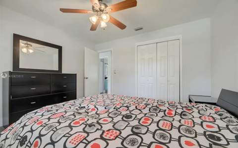 1521 NE 32nd Court, Pompano Beach FL - photo 13 of 16