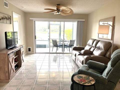 5769 Deer Run Drive #3I, Fort Pierce FL - photo 8 of 30