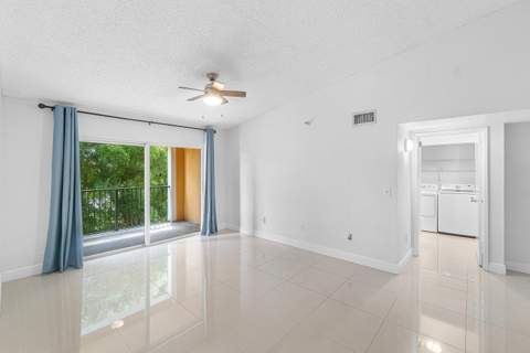 131 Yacht Club Way #307, Hypoluxo FL - photo 6 of 48