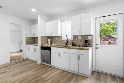 2709 Dewey Street, Hollywood FL - photo 9 of 26