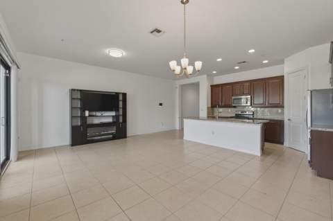 11562 SW 13th Lane, Pembroke Pines FL - photo 8 of 43