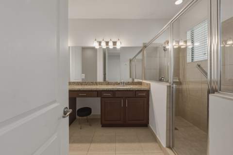 11562 SW 13th Lane, Pembroke Pines FL - photo 18 of 43