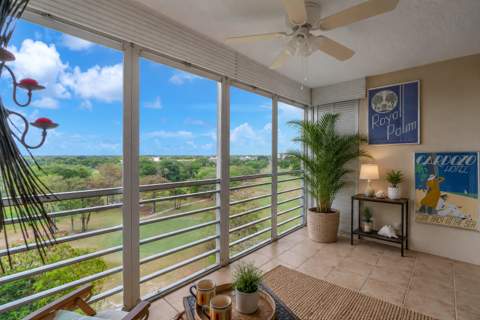 605 Oaks Drive #907, Pompano Beach FL - photo 16 of 53