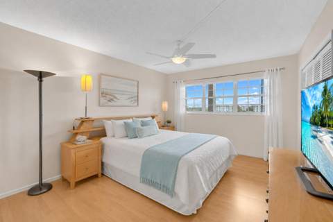 605 Oaks Drive #907, Pompano Beach FL - photo 7 of 53