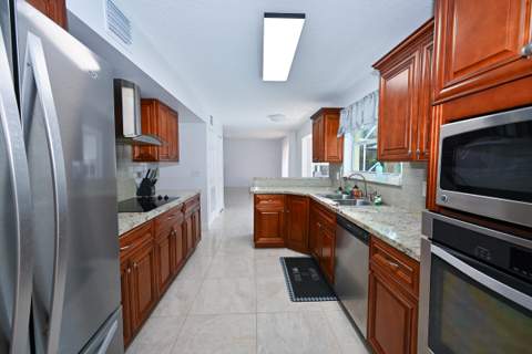 1996 Lake Breeze Court, Wellington FL - photo 11 of 42