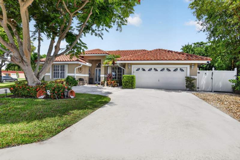 4 bedroom Single Family Residence at 703 Avocet Road, Tropic Palms 1, Delray Beach — photo 4
